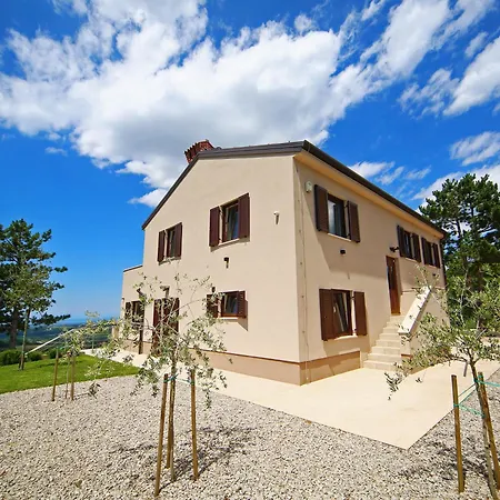 Vila Luxury Gradin *